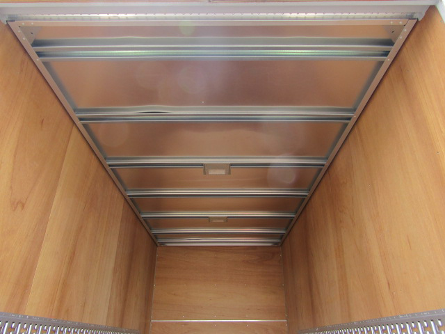 マツダタイタンアルミバン小型（2t・3t）[写真11]