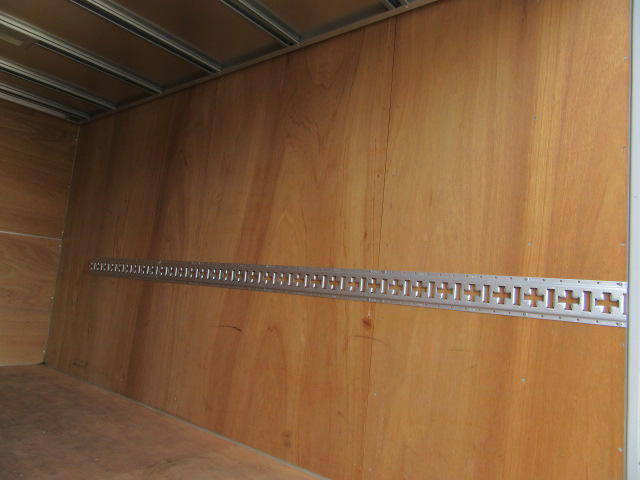 マツダタイタンアルミバン小型（2t・3t）[写真13]