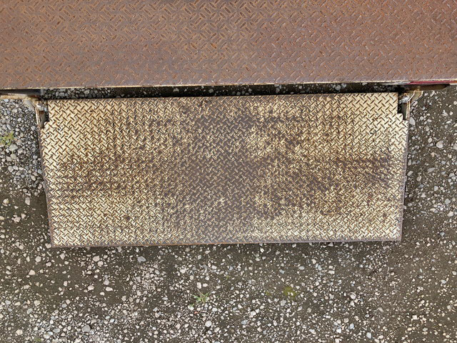 いすゞエルフ平ボディ小型（2t・3t）[写真18]