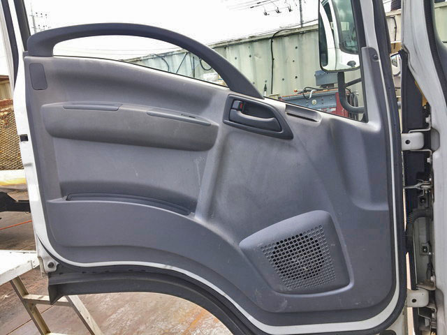 いすゞエルフ平ボディ小型（2t・3t）[写真27]