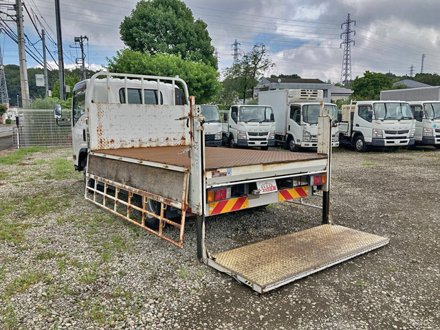 いすゞエルフ平ボディ小型（2t・3t）[写真06]