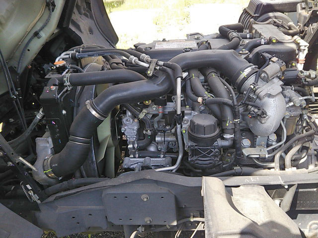 いすゞフォワード平ボディ中型（4t）[写真18]