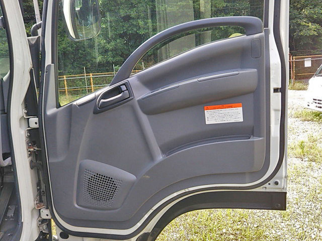 いすゞフォワード平ボディ中型（4t）[写真21]