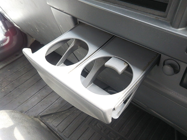 いすゞフォワード平ボディ中型（4t）[写真33]