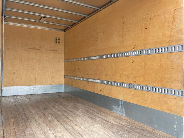 日野デュトロアルミバン小型（2t・3t）[写真14]