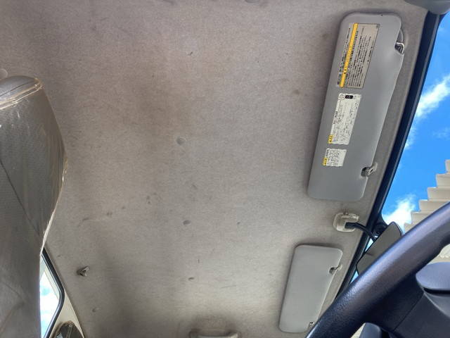 日野デュトロ平ボディ小型（2t・3t）[写真30]