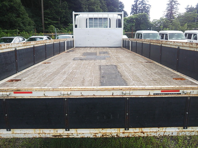 いすゞフォワード平ボディ中型（4t）[写真13]