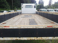 いすゞフォワード平ボディ中型（4t）[写真13]