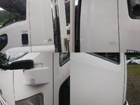 いすゞフォワード平ボディ中型（4t）[写真16]