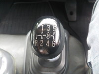 いすゞフォワード平ボディ中型（4t）[写真37]