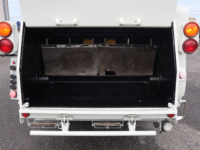 日野デュトロパッカー車（塵芥車）小型（2t・3t）[写真11]