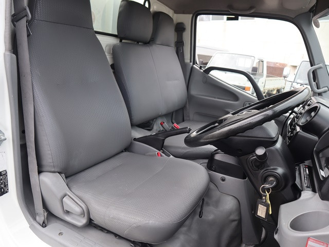 日野デュトロパッカー車（塵芥車）小型（2t・3t）[写真27]