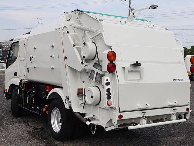 日野デュトロパッカー車（塵芥車）小型（2t・3t）[写真06]