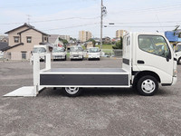 トヨタトヨエース平ボディ小型（2t・3t）[写真09]