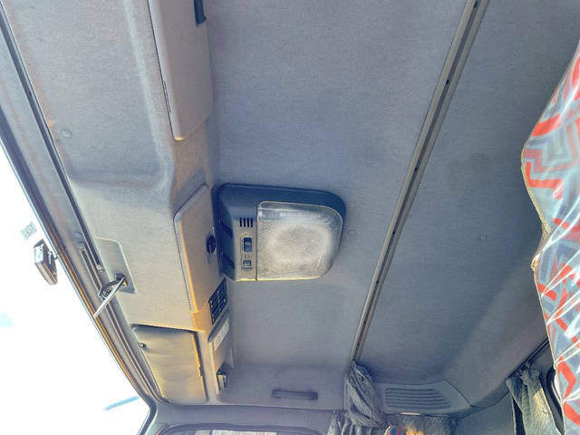 いすゞギガセルフローダー大型（10t）[写真30]