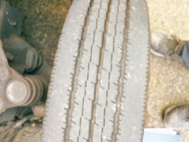 三菱ふそうキャンター平ボディ小型（2t・3t）[写真10]