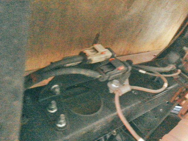 三菱ふそうキャンター平ボディ小型（2t・3t）[写真13]