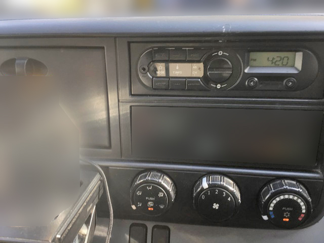 三菱ふそうキャンター平ボディ小型（2t・3t）[写真18]