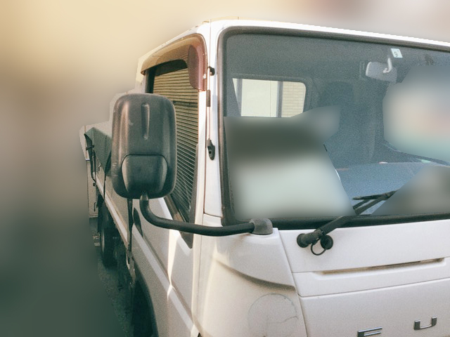 三菱ふそうキャンター平ボディ小型（2t・3t）[写真04]