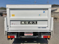 三菱ふそうキャンター平ボディ小型（2t・3t）[写真08]