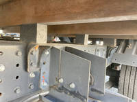 三菱ふそうキャンター平ボディ小型（2t・3t）[写真19]