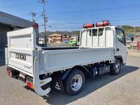 三菱ふそうキャンター平ボディ小型（2t・3t）[写真02]