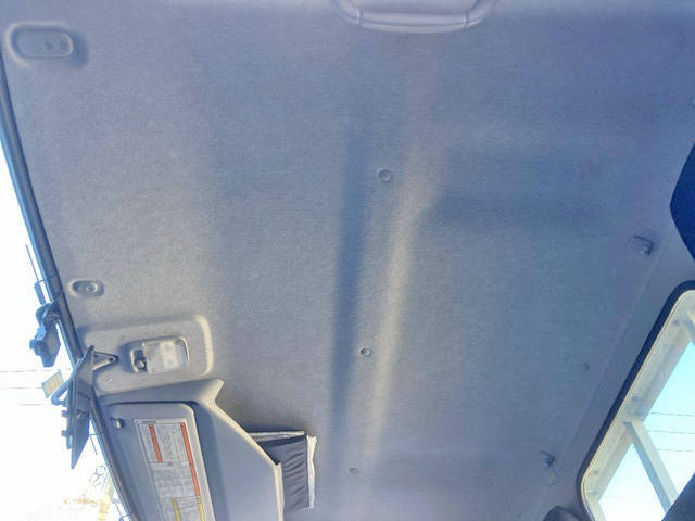 三菱ふそうキャンター平ボディ小型（2t・3t）[写真30]