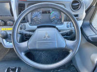 三菱ふそうキャンター平ボディ小型（2t・3t）[写真33]