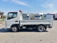 三菱ふそうキャンター平ボディ小型（2t・3t）[写真03]