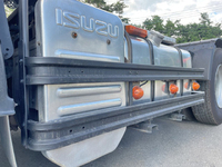 いすゞギガトレーラーヘッド（トラクターヘッド）大型（10t）[写真17]