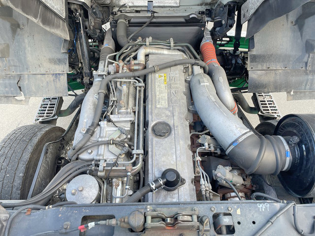 いすゞギガトレーラーヘッド（トラクターヘッド）大型（10t）[写真22]