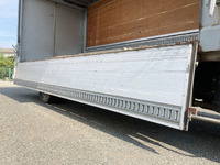 三菱ふそうキャンターアルミウイング小型（2t・3t）[写真11]