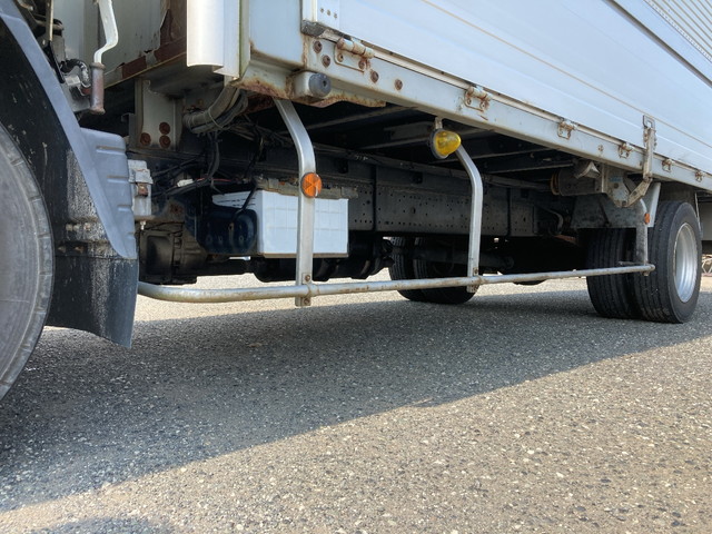 三菱ふそうキャンターアルミウイング小型（2t・3t）[写真19]