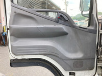 三菱ふそうキャンターアルミウイング小型（2t・3t）[写真28]