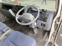 三菱ふそうキャンターアルミウイング小型（2t・3t）[写真34]