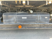 三菱ふそうキャンター平ボディ小型（2t・3t）[写真17]