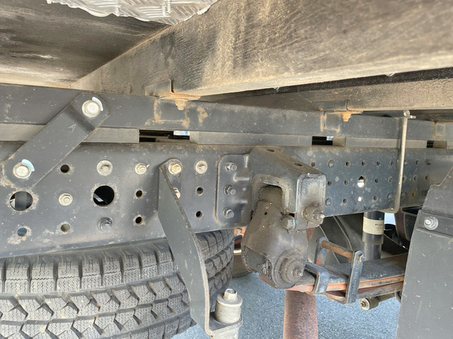 三菱ふそうキャンター平ボディ小型（2t・3t）[写真21]