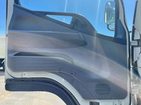 三菱ふそうキャンター平ボディ小型（2t・3t）[写真28]