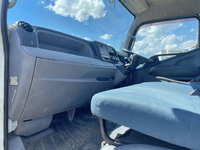 三菱ふそうキャンター平ボディ小型（2t・3t）[写真30]