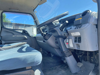 三菱ふそうキャンター平ボディ小型（2t・3t）[写真34]