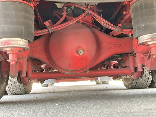 いすゞギガアルミウイング大型（10t）[写真24]