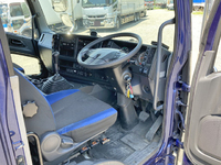 いすゞギガアルミウイング大型（10t）[写真34]