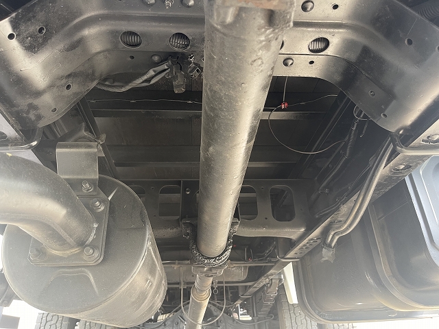 いすゞフォワードセルフクレーン3段増トン（6t・8t）[写真11]