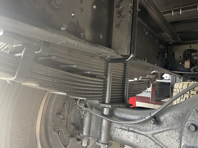 いすゞフォワードセルフクレーン3段増トン（6t・8t）[写真13]