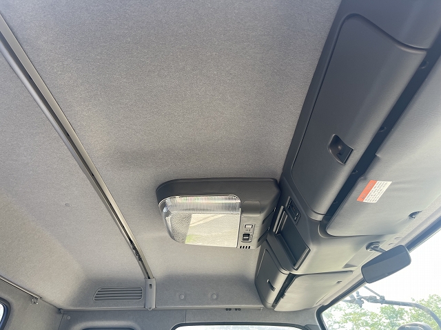 いすゞフォワードセルフクレーン3段増トン（6t・8t）[写真31]