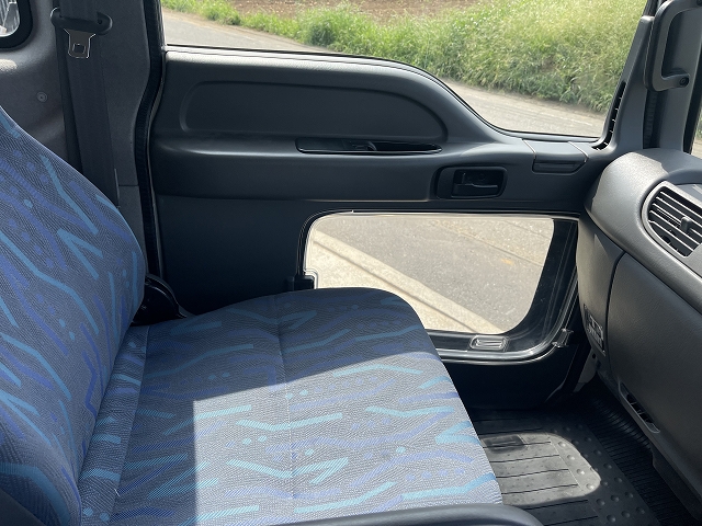 いすゞフォワードセルフクレーン3段増トン（6t・8t）[写真33]