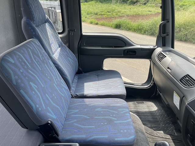 いすゞフォワードセルフクレーン3段増トン（6t・8t）[写真40]