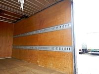 トヨタトヨエースアルミバン小型（2t・3t）[写真08]