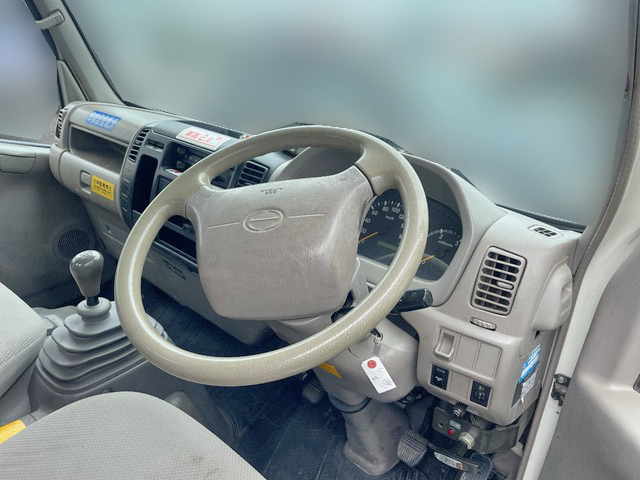 日野デュトロクレーン4段小型（2t・3t）[写真33]