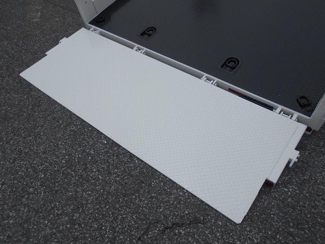 日野デュトロセーフティローダー小型（2t・3t）[写真07]